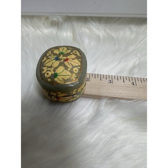 Vintage Paper Mache Trinket Box - Picture 7 of 10